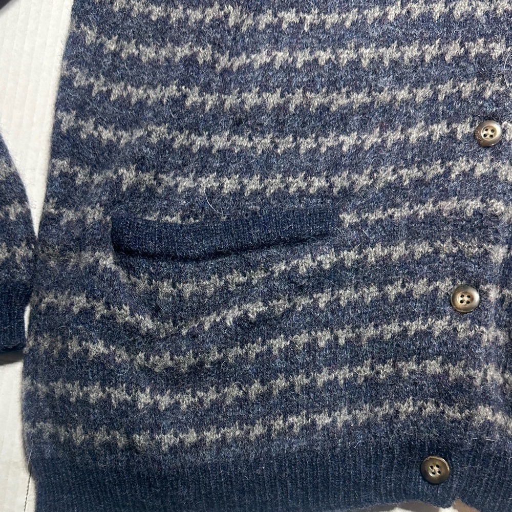 Vintage Eddie Bauer 100% wool Blue and Gray houndstooth Striped Cardigan buttons - Picture 7 of 10